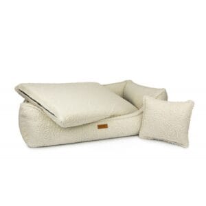 poducha i materac w legowisku belluno