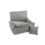 bok jasnoszarego fotelika samochodowego dla psa milano