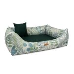 bokiem ustawione legowisko dla psa